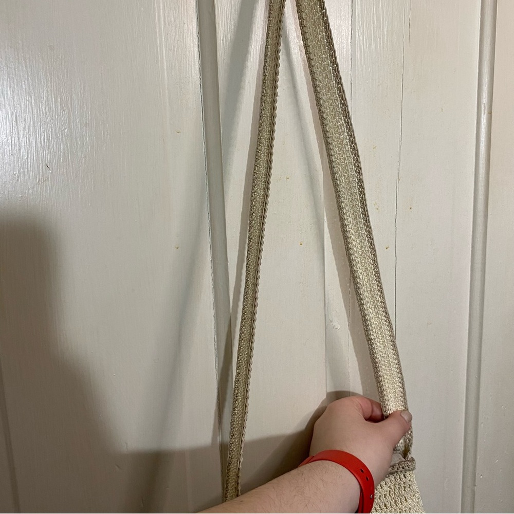 CHATEAU | Handmade in China Crochet Tan Crossbody Bag with Bow - Picture 5 of 11